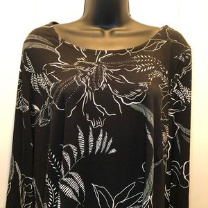 Black and white floral tunic